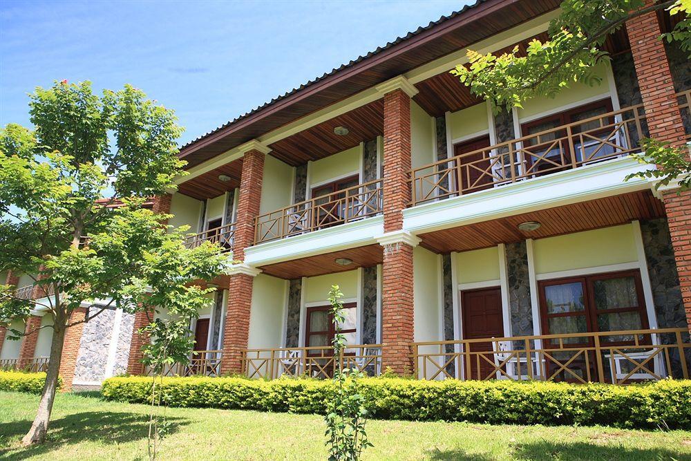 Vansana Plain Of Jars Hotel Muang Phonsavan Exterior photo