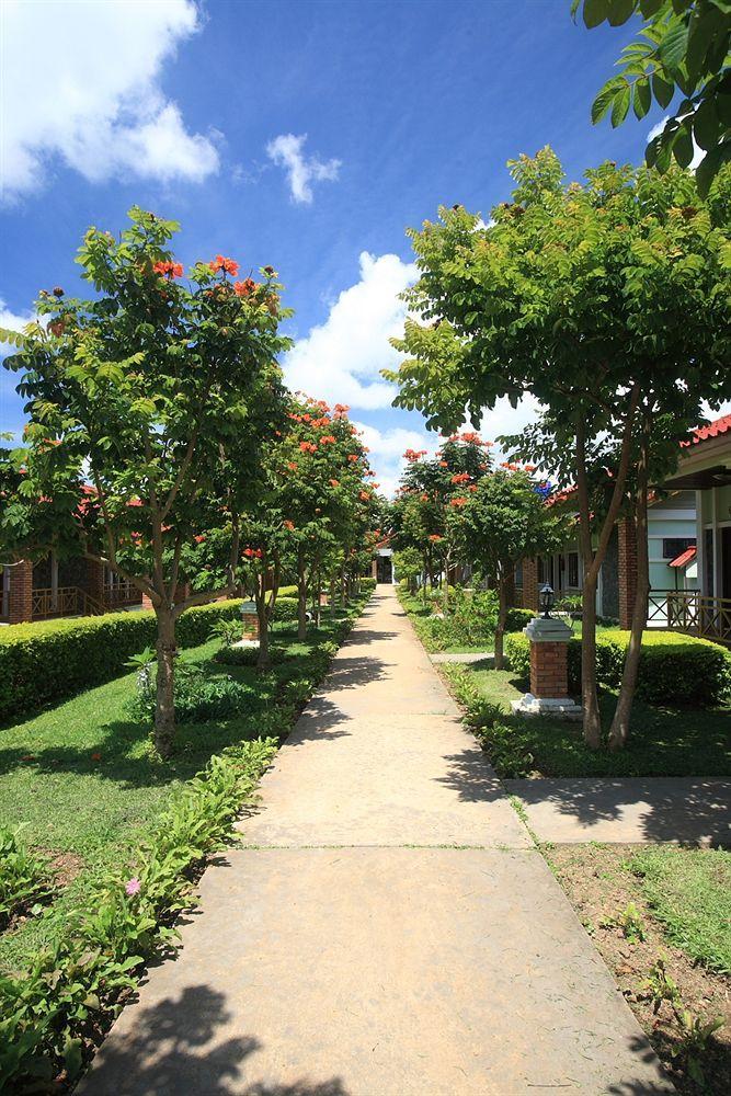 Vansana Plain Of Jars Hotel Muang Phonsavan Exterior photo