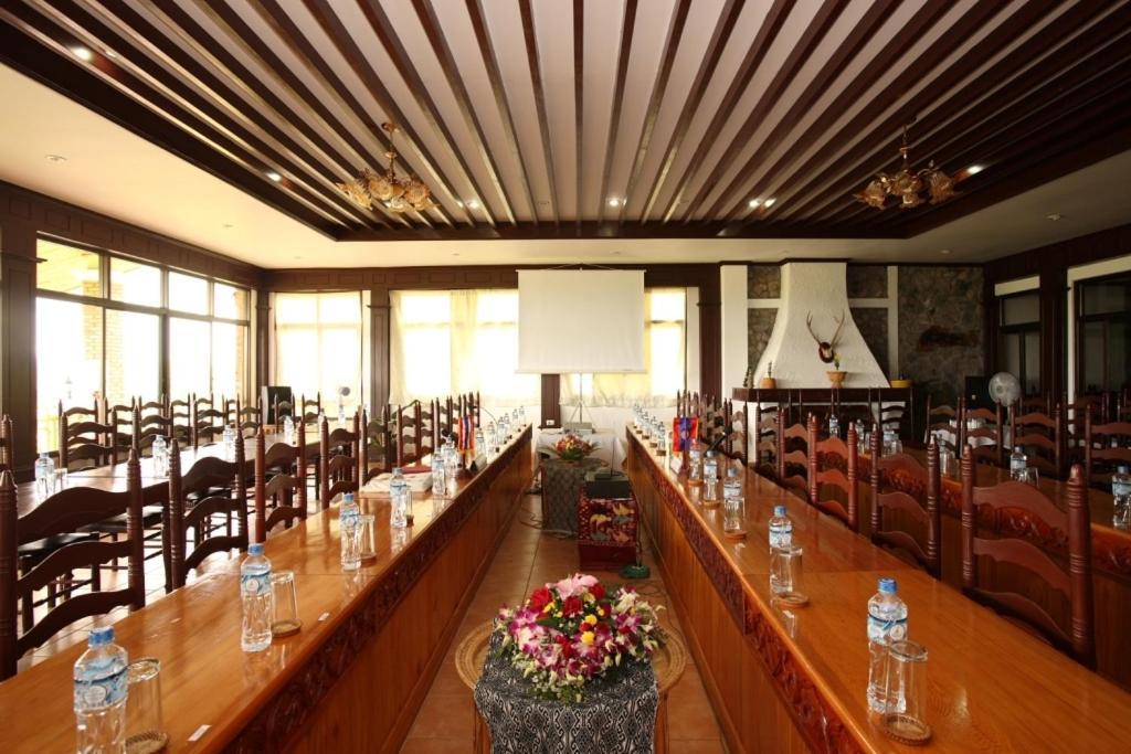 Vansana Plain Of Jars Hotel Muang Phonsavan Exterior photo
